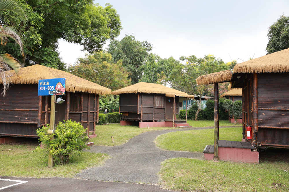 南投竹山海盜村｜一泊四食包棟住宿體驗。寵物友善親子樂園、一泊四食、VR飛船、氣墊樂園、烤肉派對一次玩到底