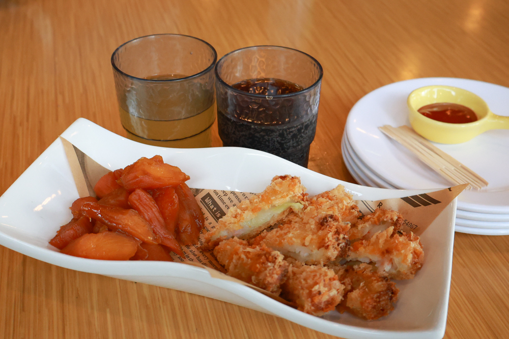 南投竹山海盜村｜一泊四食包棟住宿體驗。寵物友善親子樂園、一泊四食、VR飛船、氣墊樂園、烤肉派對一次玩到底