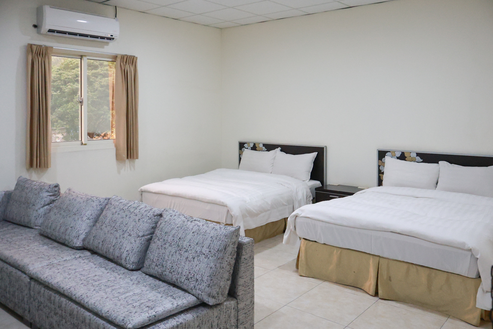 南投竹山海盜村｜一泊四食包棟住宿體驗。寵物友善親子樂園、一泊四食、VR飛船、氣墊樂園、烤肉派對一次玩到底