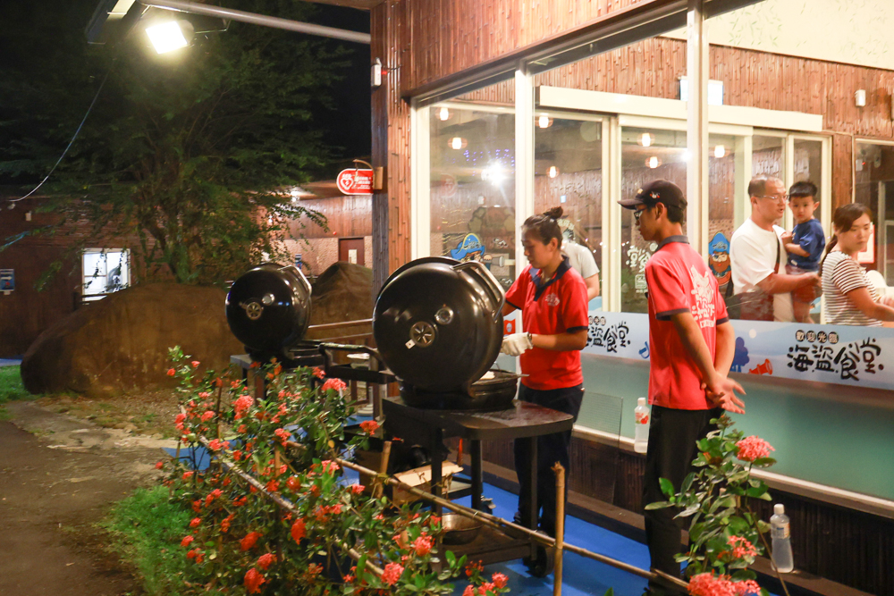 南投竹山海盜村｜一泊四食包棟住宿體驗。寵物友善親子樂園、一泊四食、VR飛船、氣墊樂園、烤肉派對一次玩到底