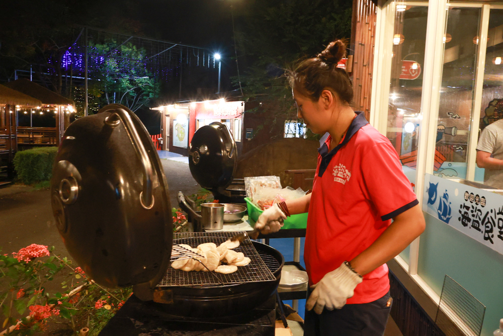 南投竹山海盜村｜一泊四食包棟住宿體驗。寵物友善親子樂園、一泊四食、VR飛船、氣墊樂園、烤肉派對一次玩到底
