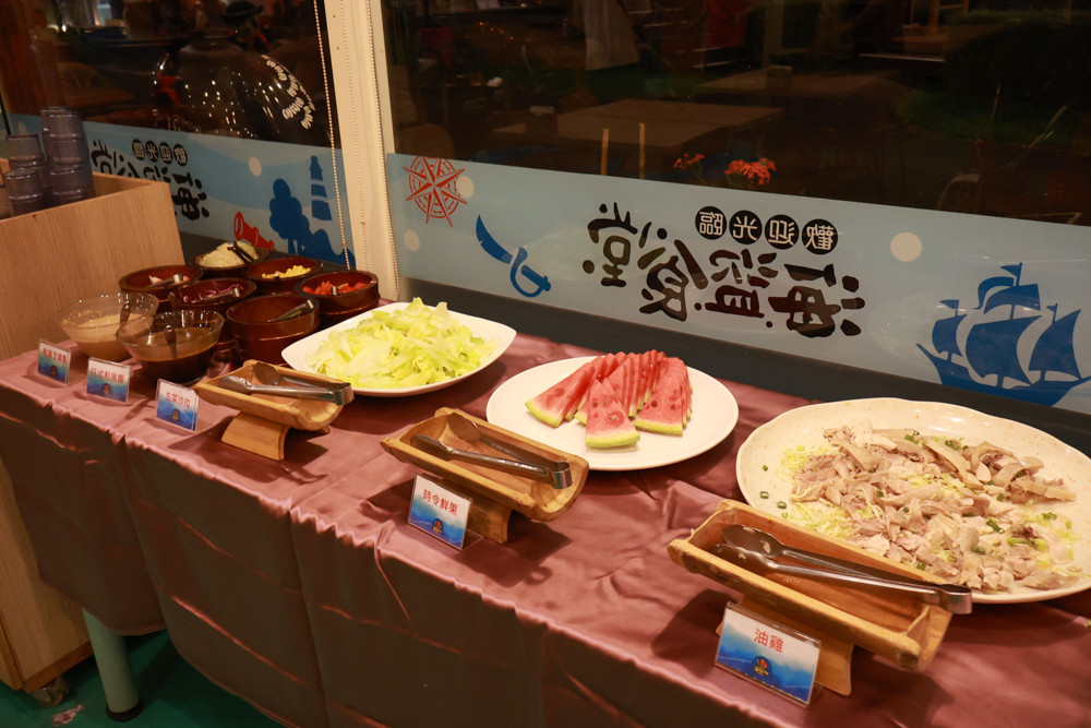 南投竹山海盜村｜一泊四食包棟住宿體驗。寵物友善親子樂園、一泊四食、VR飛船、氣墊樂園、烤肉派對一次玩到底