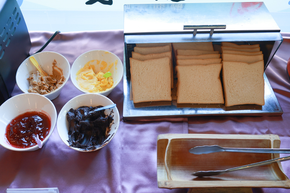 南投竹山海盜村｜一泊四食包棟住宿體驗。寵物友善親子樂園、一泊四食、VR飛船、氣墊樂園、烤肉派對一次玩到底