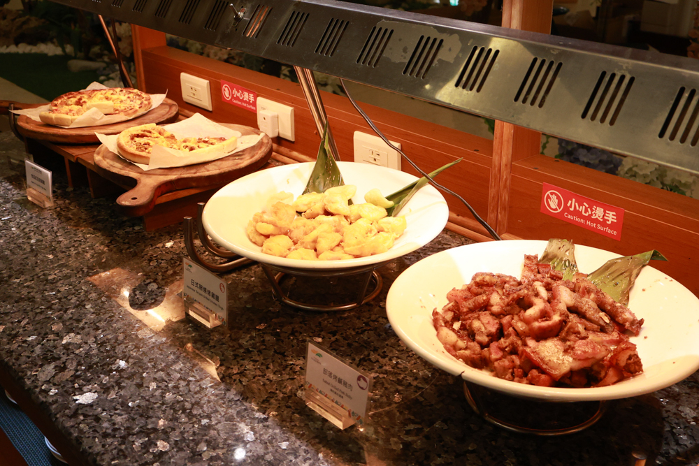 台東娜路彎大酒店寵物房開箱｜五星級飯店設施全攻略！免費下午茶、兒童遊戲區、露天泳池一次玩好玩滿