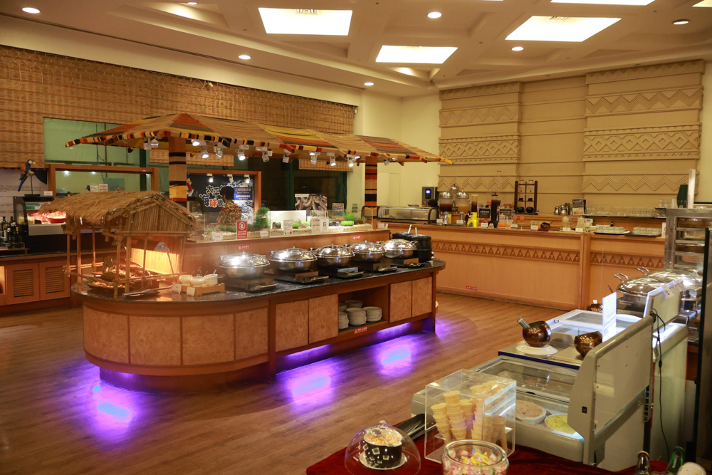 台東娜路彎大酒店寵物房開箱｜五星級飯店設施全攻略！免費下午茶、兒童遊戲區、露天泳池一次玩好玩滿