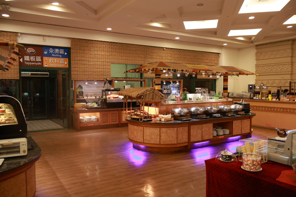 台東娜路彎大酒店寵物房開箱｜五星級飯店設施全攻略！免費下午茶、兒童遊戲區、露天泳池一次玩好玩滿