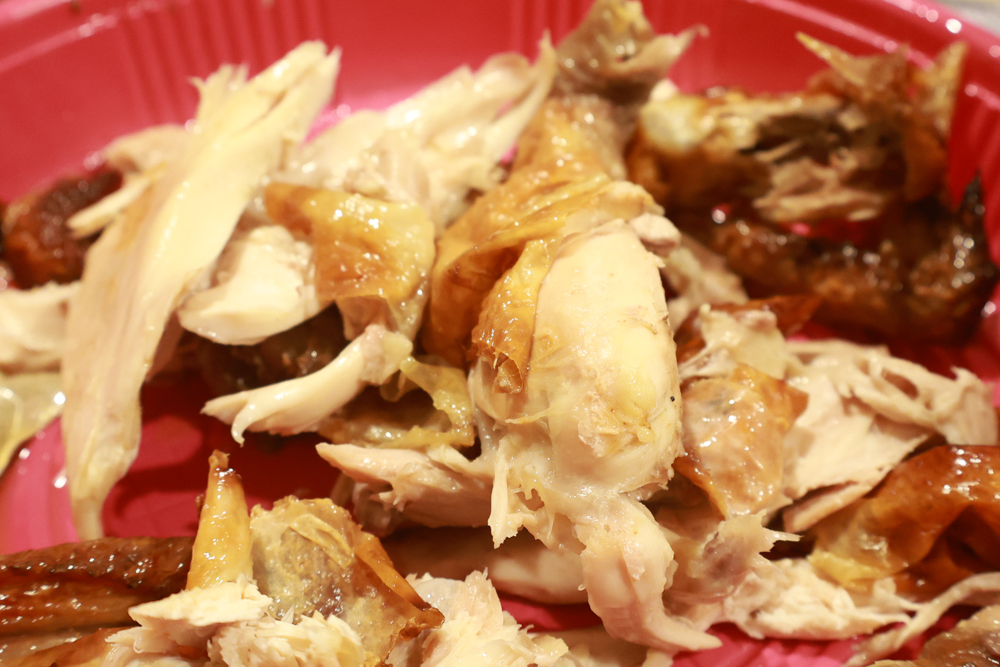 南投溪頭溪部好呆庄野宿體驗庄園|寵物友善露營車&馬車帳篷住宿開箱,一泊二食、野溪抓蝦超好玩! - 第48張圖