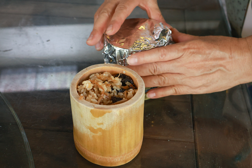 南投溪頭溪部好呆庄野宿體驗庄園|寵物友善露營車&馬車帳篷住宿開箱,一泊二食、野溪抓蝦超好玩! - 第58張圖