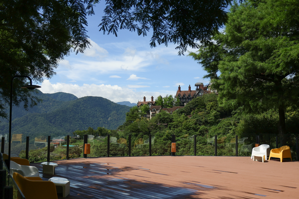 清境凡賽斯莊園 Vanse Manor｜南法歐風木屋城堡 × 擁抱山嵐雲海的歐式夢幻莊園 × 南投清境寵物友善住宿 × 火鍋晚餐