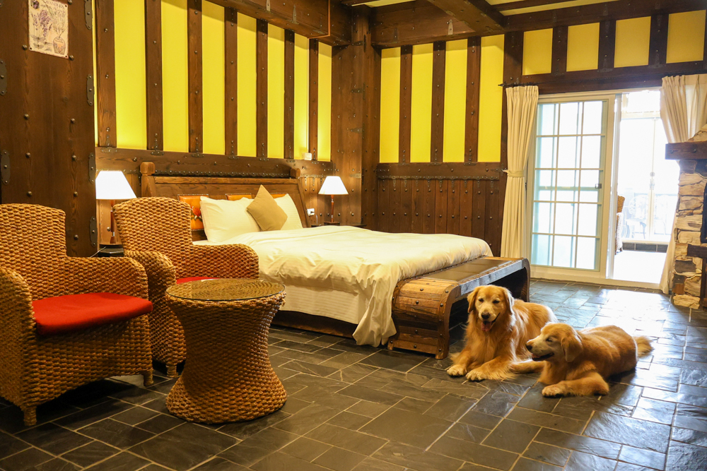 清境凡賽斯莊園 Vanse Manor|南法歐風木屋城堡 × 擁抱山嵐雲海的歐式夢幻莊園 × 南投清境寵物友善住宿 × 火鍋晚餐 - 第29張圖 清境凡賽斯莊園 Vanse Manor|南法歐風木屋城堡 × 擁抱山嵐雲海的歐式夢幻莊園 × 南投清境寵物友善住宿 × 火鍋晚餐