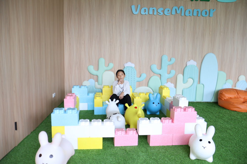 清境凡賽斯莊園 Vanse Manor|南法歐風木屋城堡 × 擁抱山嵐雲海的歐式夢幻莊園 × 南投清境寵物友善住宿 × 火鍋晚餐 - 第61張圖 清境凡賽斯莊園 Vanse Manor|南法歐風木屋城堡 × 擁抱山嵐雲海的歐式夢幻莊園 × 南投清境寵物友善住宿 × 火鍋晚餐
