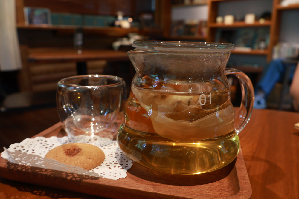 南投魚池金井珈琲 & 薪窯｜隱身山林的小京都氛圍日式咖啡廳・日式昭和森林系咖啡廳＋南投寵物友善餐廳