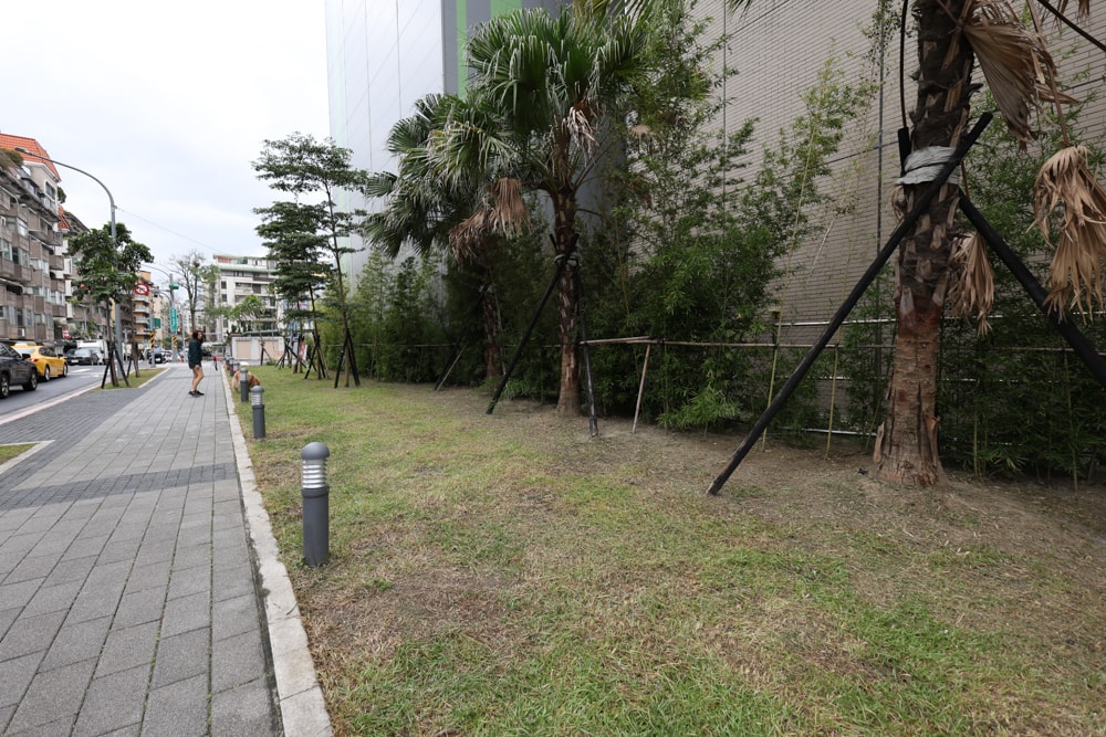 台北大安伊普索凱悅尚選酒店｜EPISODE Daan Taipei 。台北寵物友善飯店、忠孝復興 3 分鐘、音樂主題設計飯店，復古潮流風格、超強 Happy Hour