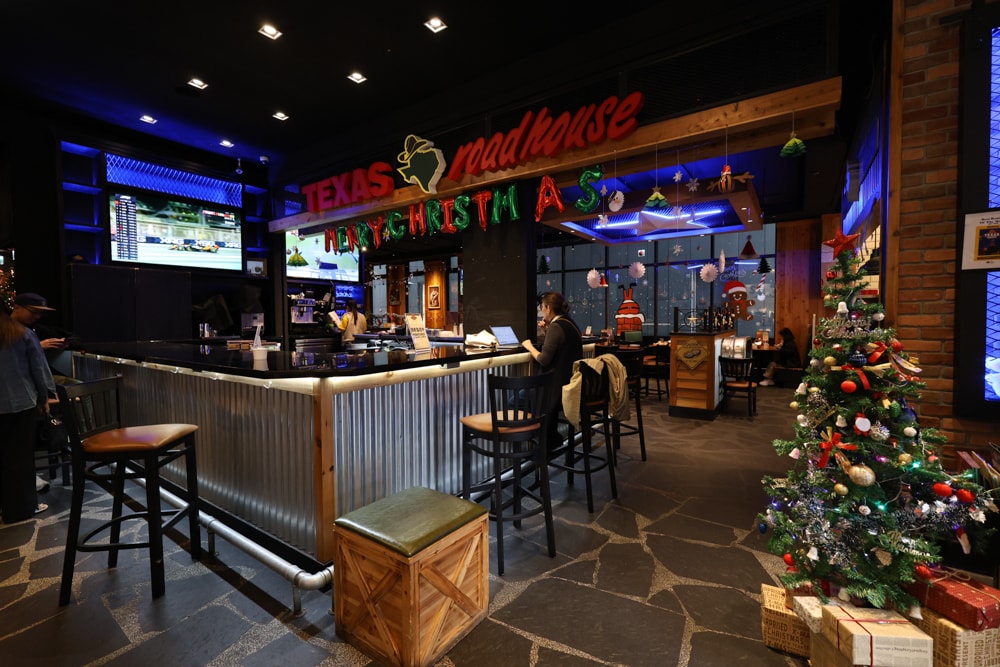 台北大安伊普索凱悅尚選酒店｜EPISODE Daan Taipei 。台北寵物友善飯店、忠孝復興 3 分鐘、音樂主題設計飯店，復古潮流風格、超強 Happy Hour