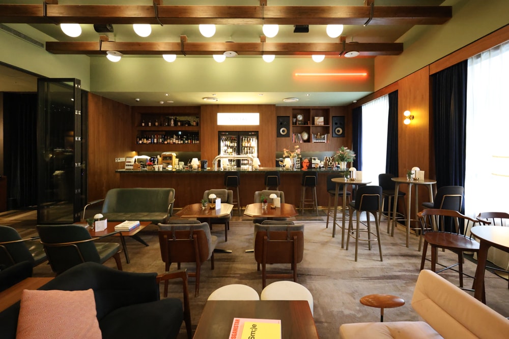 台北大安伊普索凱悅尚選酒店｜EPISODE Daan Taipei 。台北寵物友善飯店、忠孝復興 3 分鐘、音樂主題設計飯店，復古潮流風格、超強 Happy Hour