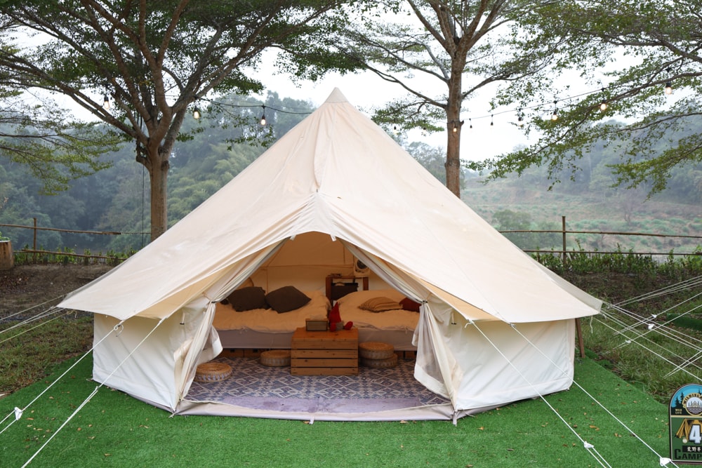 苗栗荒野半島 Glamping ｜湖景第一排豪華露營、一泊二食＋樂團駐唱、寵物友善可帶毛孩