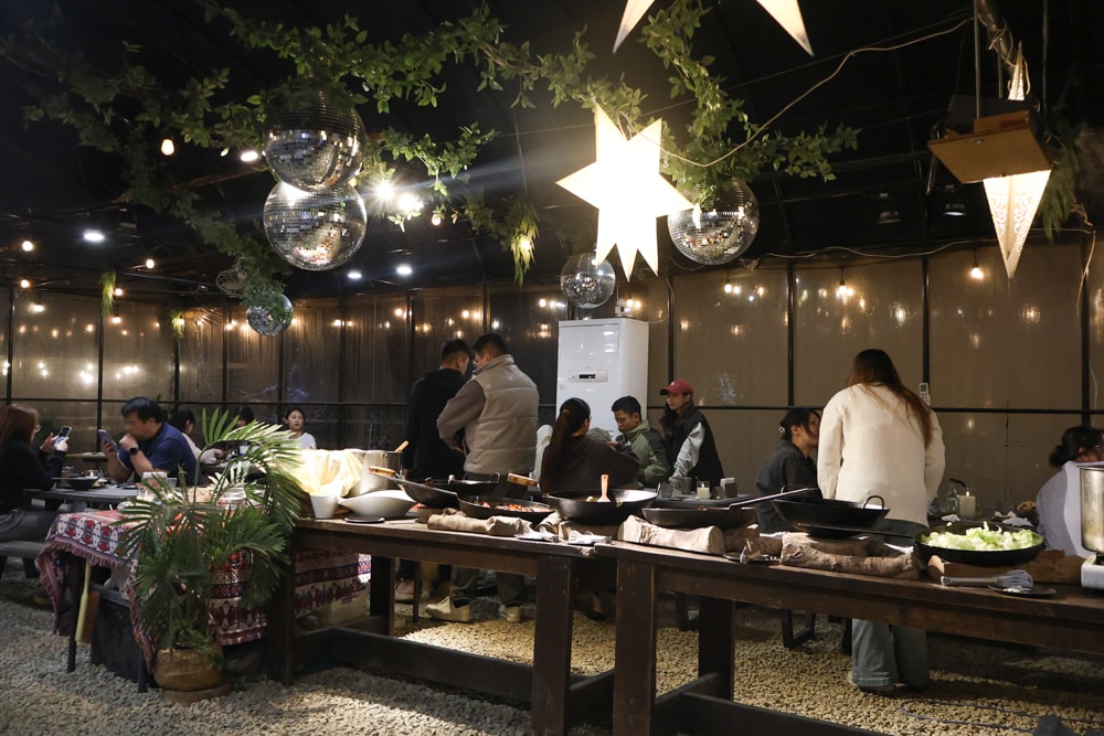 苗栗荒野半島 Glamping ｜湖景第一排豪華露營、一泊二食＋樂團駐唱、寵物友善可帶毛孩