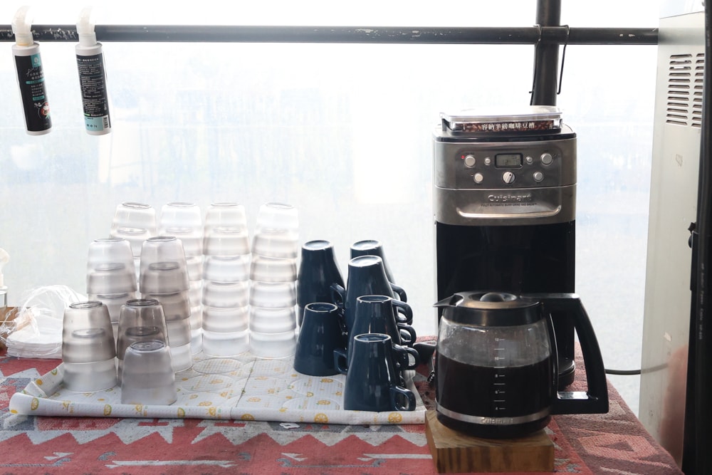 苗栗荒野半島 Glamping ｜湖景第一排豪華露營、一泊二食＋樂團駐唱、寵物友善可帶毛孩