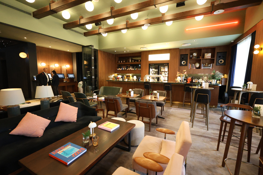 台北大安伊普索凱悅尚選酒店｜EPISODE Daan Taipei 。台北寵物友善飯店、忠孝復興 3 分鐘、音樂主題設計飯店，復古潮流風格、超強 Happy Hour