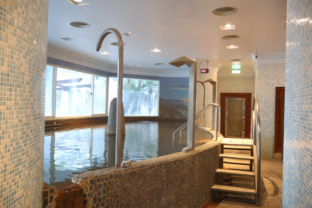 宜蘭寵物友善飯店|香格里拉冬山河渡假飯店。寵物可入住指定房型!歐風城堡飯店+美人湯+超豐盛早餐,超適合度假 - 第41張圖 宜蘭寵物友善飯店|香格里拉冬山河渡假飯店。寵物可入住指定房型!歐風城堡飯店+美人湯+超豐盛早餐,超適合度假