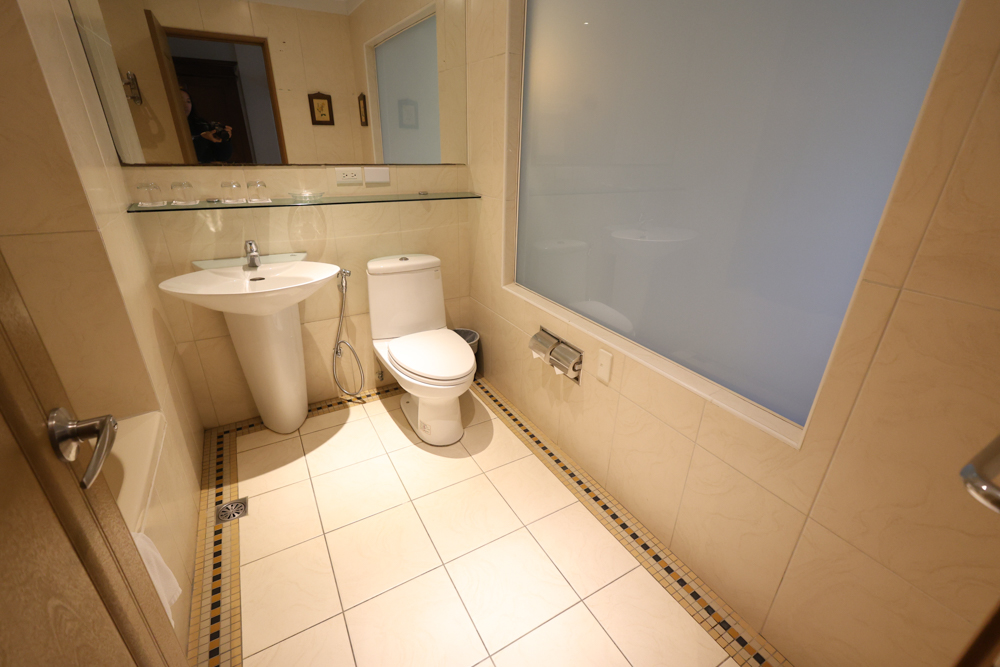 宜蘭寵物友善飯店|香格里拉冬山河渡假飯店。寵物可入住指定房型!歐風城堡飯店+美人湯+超豐盛早餐,超適合度假 - 第19張圖 宜蘭寵物友善飯店|香格里拉冬山河渡假飯店。寵物可入住指定房型!歐風城堡飯店+美人湯+超豐盛早餐,超適合度假