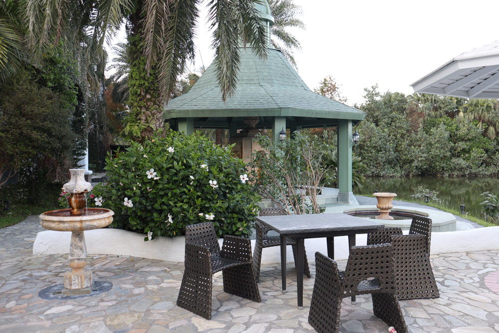 宜蘭寵物友善飯店｜香格里拉冬山河渡假飯店。寵物可入住指定房型！歐風城堡飯店＋美人湯＋超豐盛早餐，超適合度假