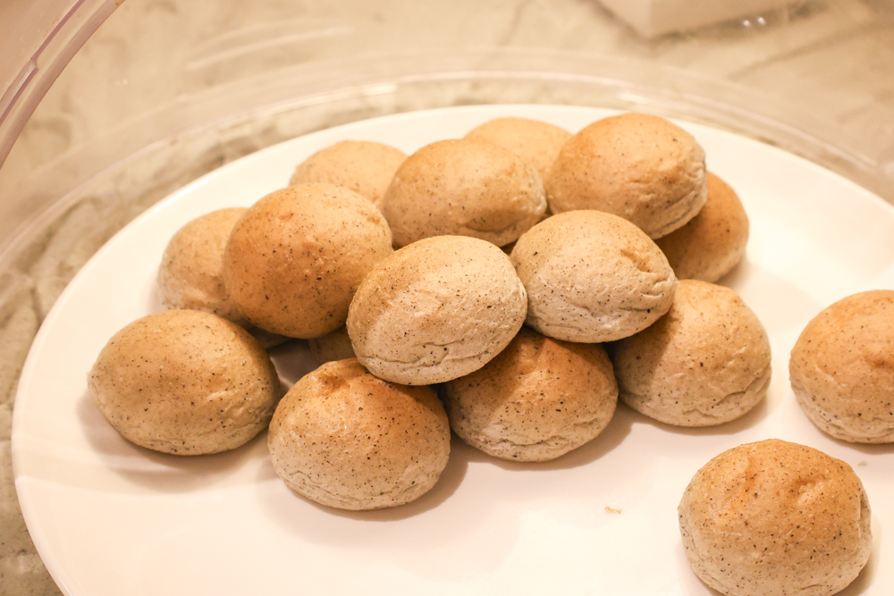 宜蘭寵物友善飯店|香格里拉冬山河渡假飯店。寵物可入住指定房型!歐風城堡飯店+美人湯+超豐盛早餐,超適合度假 - 第57張圖 宜蘭寵物友善飯店|香格里拉冬山河渡假飯店。寵物可入住指定房型!歐風城堡飯店+美人湯+超豐盛早餐,超適合度假