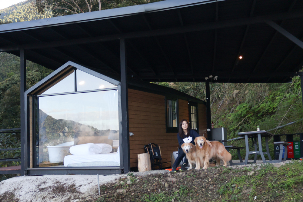 新竹尖石｜虹夕尖石 Villa 免搭帳露營區 ｜雲海山景、小木屋、太空艙、焚火爐夜景、寵物友善