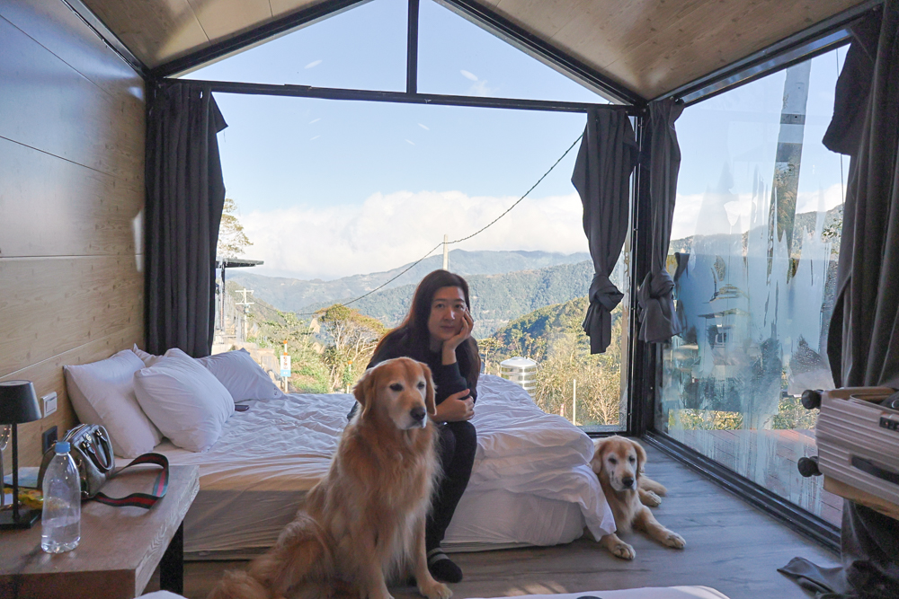 新竹尖石｜虹夕尖石 Villa 免搭帳露營區 ｜雲海山景、小木屋、太空艙、焚火爐夜景、寵物友善
