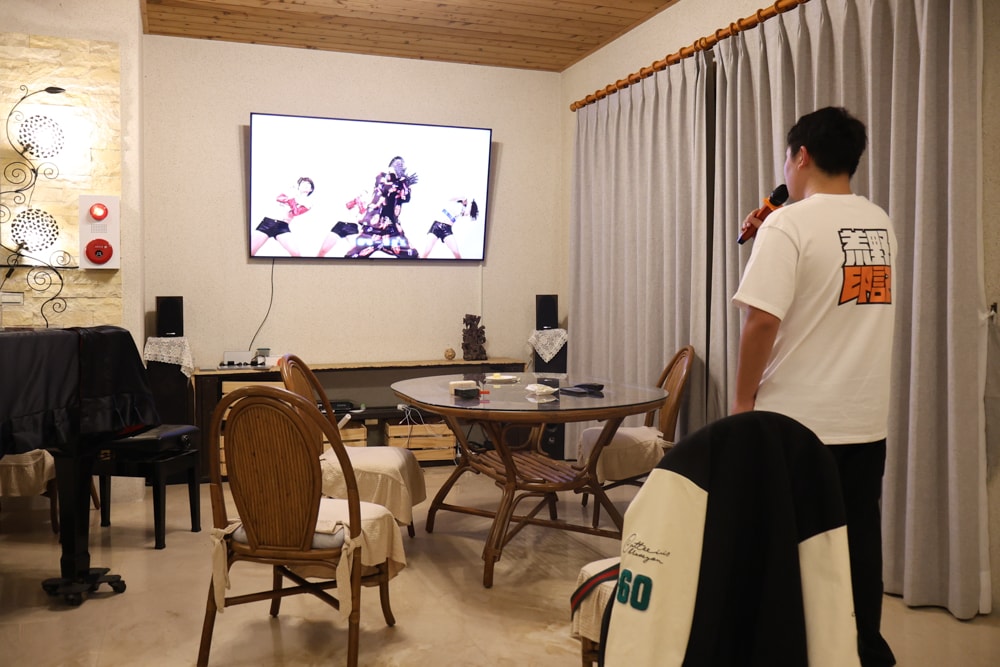 南投市住宿推薦｜住進落羽松森林裡的覓境莊園。KTV麻將、寵物友善太空艙房型、鄰近中興新村