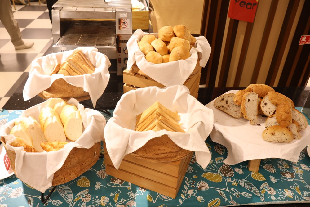嘉義寵物友善住宿|冠閣大飯店。贈送毛孩鮮食晚餐、嘉義市區飯店、自助早餐、嘉義平價飯店推薦 - 第41張圖 嘉義寵物友善住宿|冠閣大飯店。贈送毛孩鮮食晚餐、嘉義市區飯店、自助早餐、嘉義平價飯店推薦