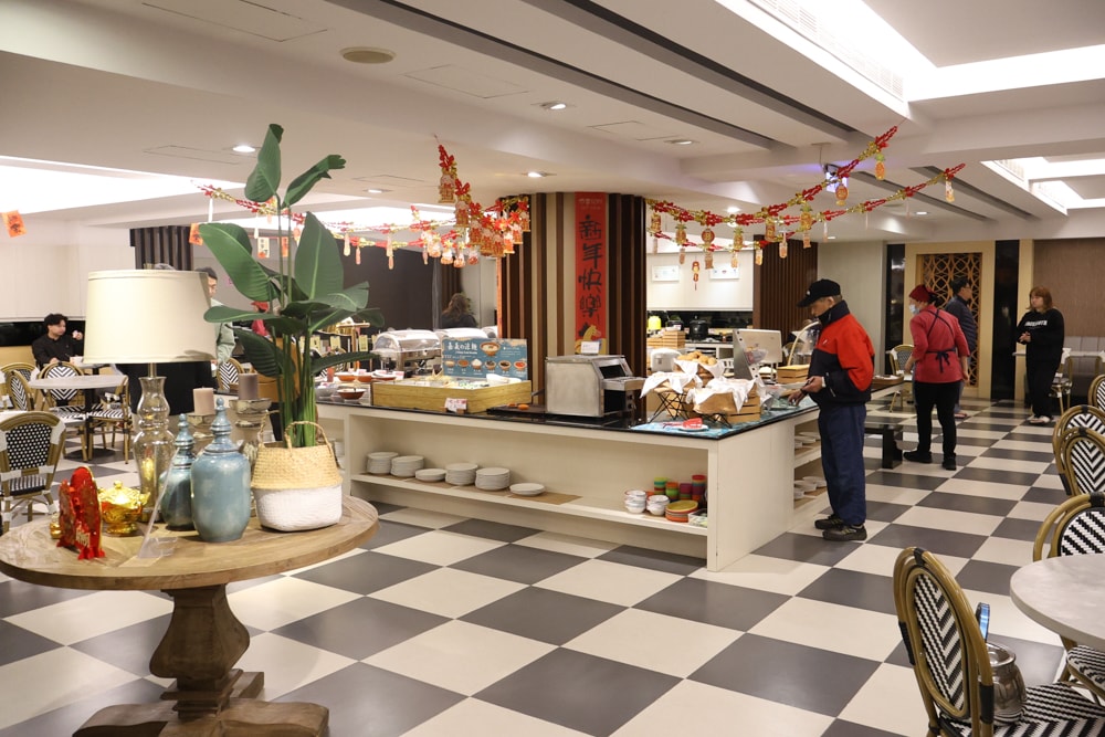 嘉義寵物友善住宿|冠閣大飯店。贈送毛孩鮮食晚餐、嘉義市區飯店、自助早餐、嘉義平價飯店推薦 - 第40張圖 嘉義寵物友善住宿|冠閣大飯店。贈送毛孩鮮食晚餐、嘉義市區飯店、自助早餐、嘉義平價飯店推薦