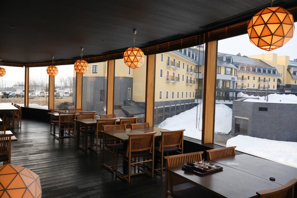 日本滑雪推薦｜樂天新井度假村 Lotte Arai Resort。妙高粉雪滑雪場、SKI IN OUT五星飯店、＋星空溫泉＋粉雪天堂一次滿足