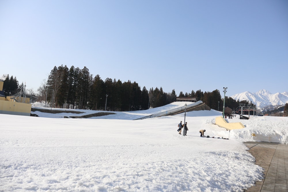 日本滑雪推薦|美黛子遊日本滑雪團。妙高新井樂天滑雪五日遊、ski in ski out 五星級飯店、滑雪溫泉美食+滑雪教學 - 第18張圖 日本滑雪推薦|美黛子遊日本滑雪團。妙高新井樂天滑雪五日遊、ski in ski out 五星級飯店、滑雪溫泉美食+滑雪教學