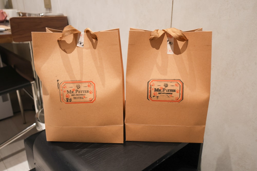 台中寵物友善住宿｜佩德先生 Mr.Petter 。北屯高質感旅店、毛孩可進房、24小時點心飲料