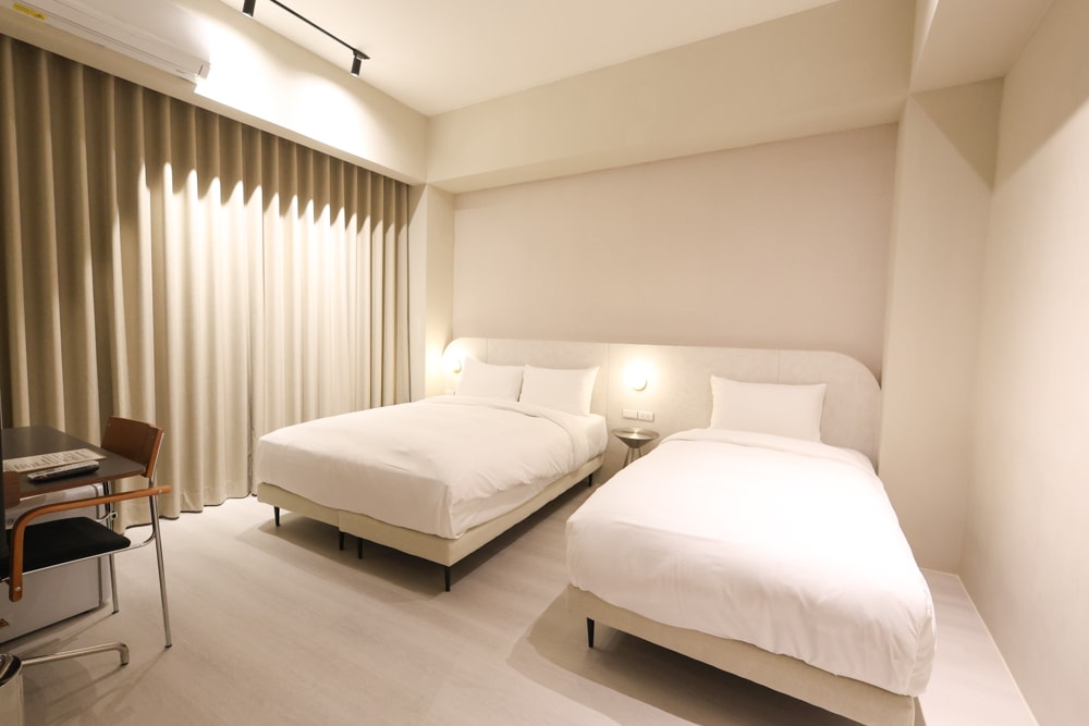台中寵物友善住宿｜佩德先生 Mr.Petter 。北屯高質感旅店、毛孩可進房、24小時點心飲料