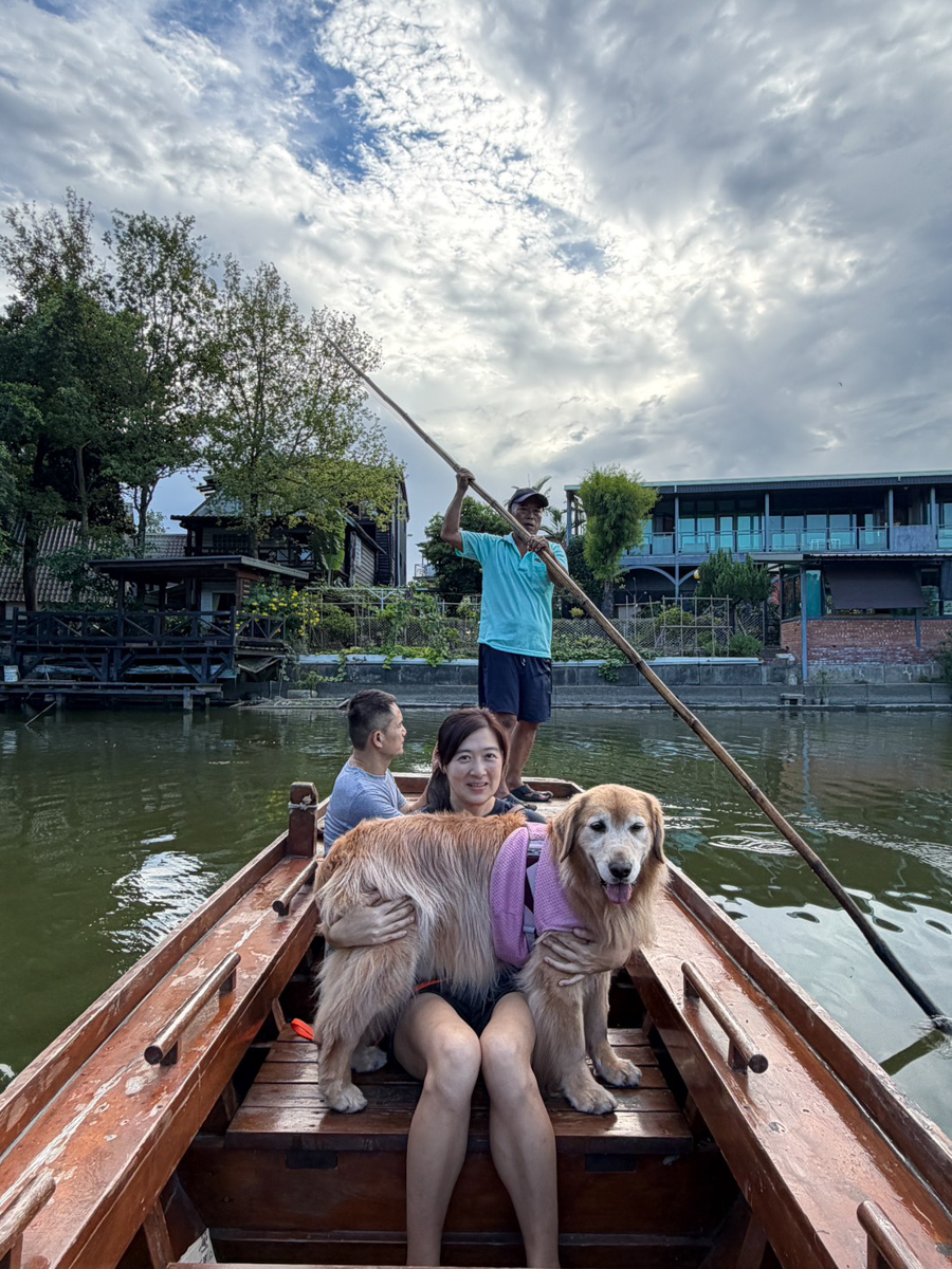 宜蘭寵物友善行程景點規劃、美食住宿推薦|冬山河觀星遊船、小河文明包船、有朋會館與頭城農場 - 第28張圖 宜蘭寵物友善行程景點規劃、美食住宿推薦|冬山河觀星遊船、小河文明包船、有朋會館與頭城農場