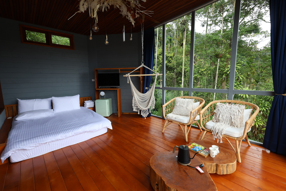 南投寵物友善住宿｜心沐灣 Sun Moon Bay Villa。日月潭最新豪華露營推薦，寵物友善住宿、私人泳池、星空帳篷、Villa渡假一次滿足