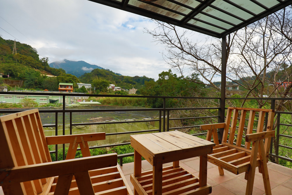 苗栗卓蘭|坪林五二家品民宿PL52 Living。寵物友善民宿、質感傢俱、咖啡廳結合民宿 - 第20張圖 苗栗卓蘭|坪林五二家品民宿PL52 Living。寵物友善民宿、質感傢俱、咖啡廳結合民宿