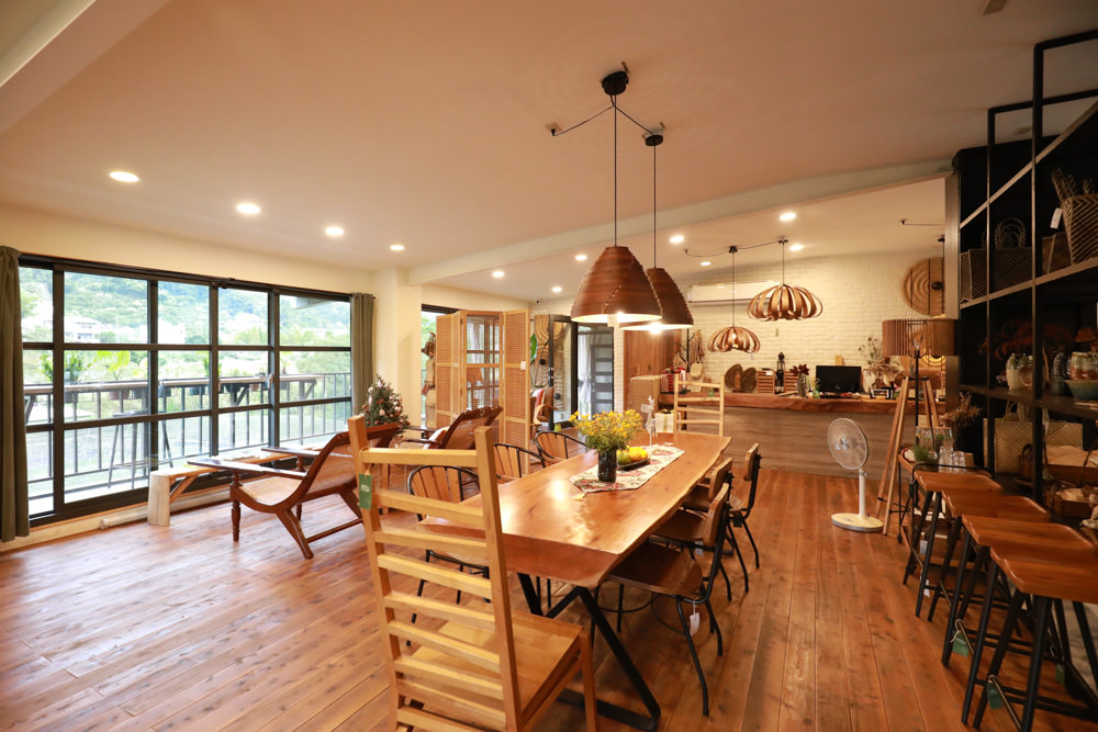 苗栗卓蘭|坪林五二家品民宿PL52 Living。寵物友善民宿、質感傢俱、咖啡廳結合民宿 - 第12張圖 苗栗卓蘭|坪林五二家品民宿PL52 Living。寵物友善民宿、質感傢俱、咖啡廳結合民宿