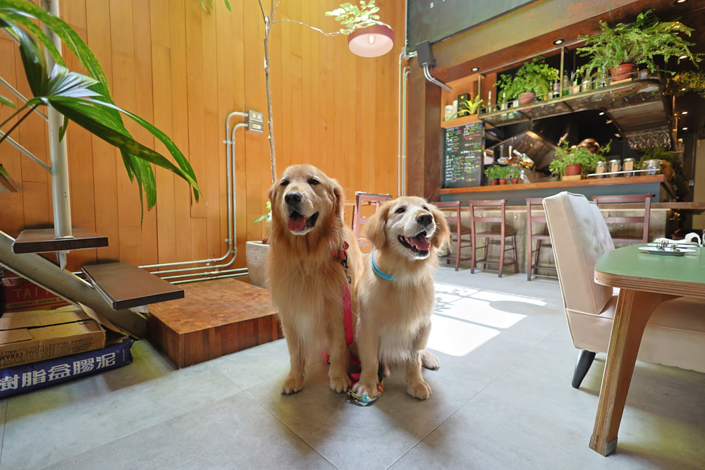 花蓮美食｜Sista mill 磨粉姊姊咖啡輕食。寵物友善餐廳、早午餐、手工碳烤歐風野生酵母麵包