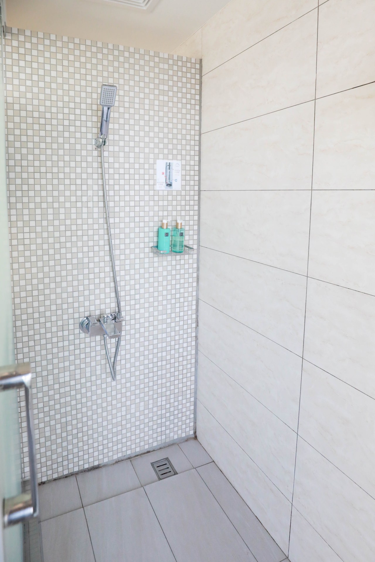 宜蘭五結｜Wonderwall美好境界民宿。寵物友善民宿、擁有冬山河出海口絕美景觀、清水模包棟民宿