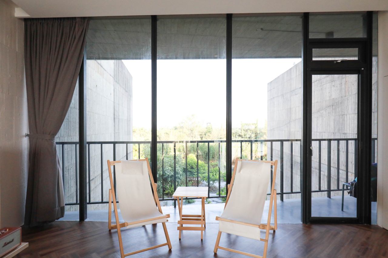 宜蘭五結｜Wonderwall美好境界民宿。寵物友善民宿、擁有冬山河出海口絕美景觀、清水模包棟民宿