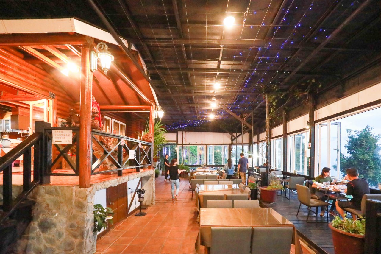 清境茲心園渡假山莊｜清境寵物友善民宿、眺望絕美碧湖最佳地理位置、擁抱療癒山嵐美景！！