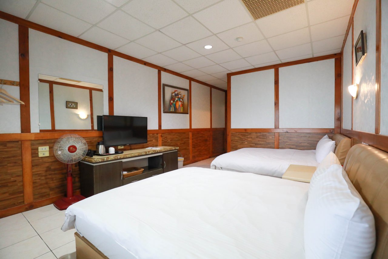 清境茲心園渡假山莊｜清境寵物友善民宿、眺望絕美碧湖最佳地理位置、擁抱療癒山嵐美景！！