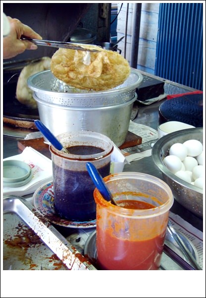 花蓮美食.炸彈老牌蔥油餅(藍色發財車)