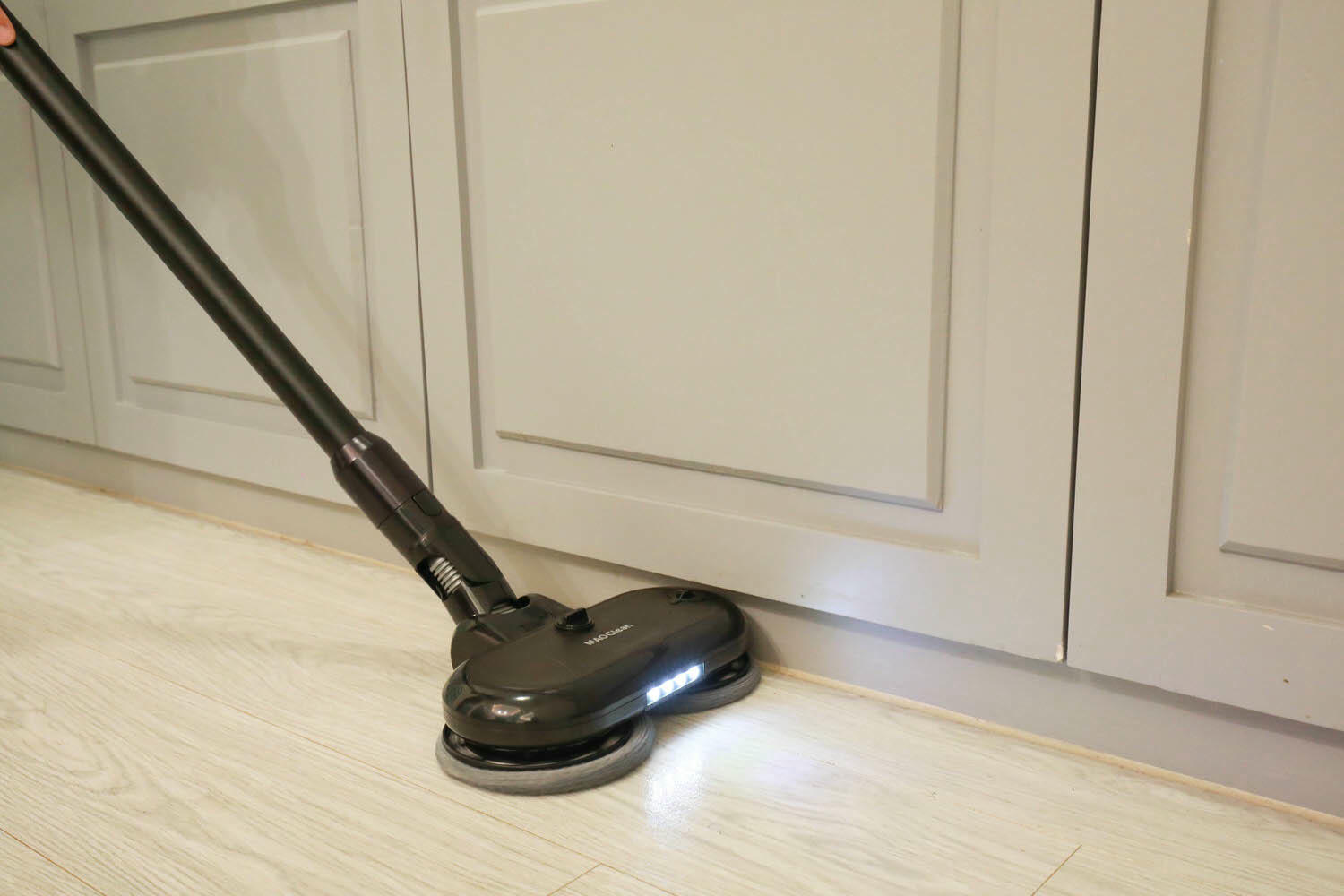 Bmxmao MAO Clean M8智慧偵測電動濕拖無線吸塵器|打造乾淨無瑕的寵物居家環境、吸塵拖地除蟎一次清潔完成、濾網永久免費送 - 第25張圖 Bmxmao MAO Clean M8智慧偵測電動濕拖無線吸塵器|打造乾淨無瑕的寵物居家環境、吸塵拖地除蟎一次清潔完成、濾網永久免費送