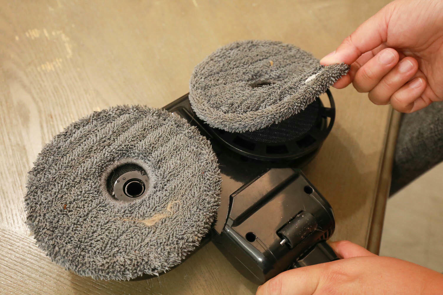 Bmxmao MAO Clean M8智慧偵測電動濕拖無線吸塵器|打造乾淨無瑕的寵物居家環境、吸塵拖地除蟎一次清潔完成、濾網永久免費送 - 第26張圖 Bmxmao MAO Clean M8智慧偵測電動濕拖無線吸塵器|打造乾淨無瑕的寵物居家環境、吸塵拖地除蟎一次清潔完成、濾網永久免費送